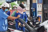 Hoả tốc triển khai việc miễn thuế đối với xăng dầu