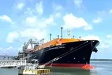 Gần 120.000 tấn LNG, LPG cập cảng giữa cao điểm ‘nóng’ về năng lượng