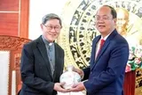Đức Hồng y Luis Antonio Gokim Tagle gặp lãnh đạo Cà Mau trước lễ tuyên Chân phước linh mục Trương Bửu Diệp