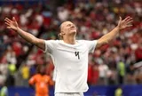Haaland khiêm tốn, CĐV Brazil nói: 'Đừng hòng đánh lừa chúng tôi'