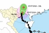 Sau 8 giờ đổ bộ Móng Cái, bão số 1 vẫn còn gây gió mạnh ven biển Quảng Ninh