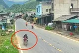 Bắt thanh niên liều lĩnh bắt cóc bé gái bán dưa ven đường