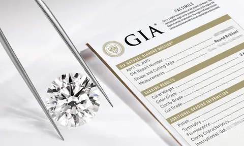 Tierra Diamond áp dụng chính sách “rẻ hơn hoàn tiền”: Bước ngoặt định giá kim cương Việt Nam