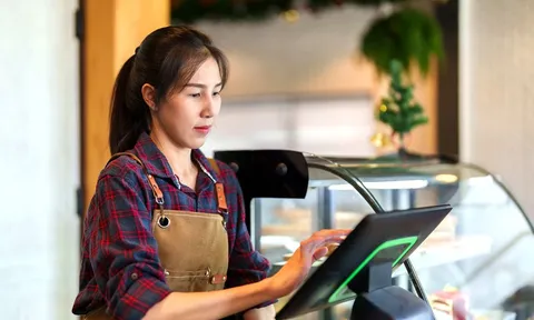 Chính sách thuế mới thúc đẩy chuyển đổi số: Techcombank cùng hộ kinh doanh giải bài toán vận hành toàn diện