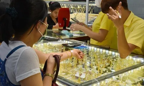 Giá vàng hôm nay 19-2: Đảo chiều đi lên