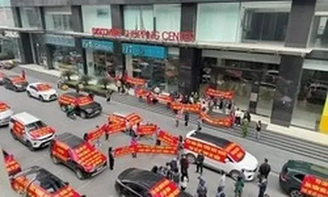 Nhiều khu chung cư Hà Nội đỏ mắt chờ 'sổ hồng'