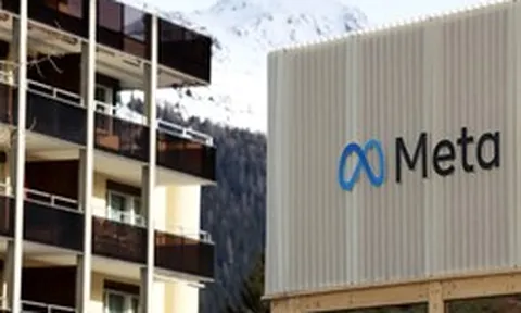 Vì đâu công ty mẹ Facebook chuẩn bị sa thải 8.000 người?