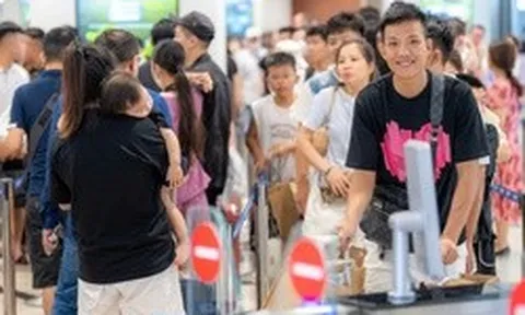 Giá vé máy bay tăng cao, khách bay dịp 30-4 vẫn tăng tới 15%