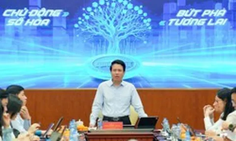 Phó Thống đốc NHNN Phạm Tiến Dũng: Tỷ lệ người dân từ 15 tuổi trở lên có tài khoản tại ngân hàng đã đạt hơn 88,9%; giá trị TTKDTM hiện gấp 28,17 lần GDP
