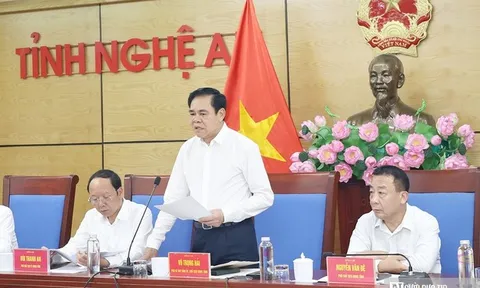 Chủ tịch UBND tỉnh Nghệ An: Sẽ xử lý mạnh các nhà thầu yếu kém để đẩy nhanh giải ngân vốn đầu tư công