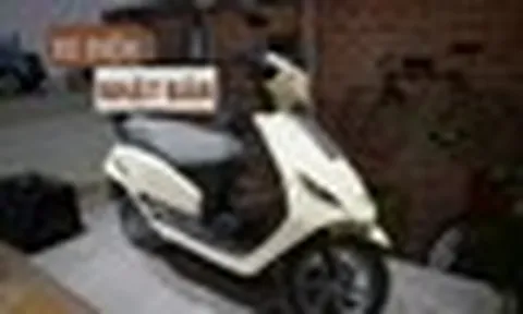 Xe máy điện Suzuki e-Address sắp 'chào sân' Việt Nam: Có chi tiết giống VinFast Vento S, sạc đầy đi 80 km, giá quy đổi hơn 50 triệu đồng