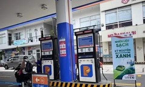Hàng loạt cây xăng tại TPHCM sắp ngừng bán xăng khoáng RON95