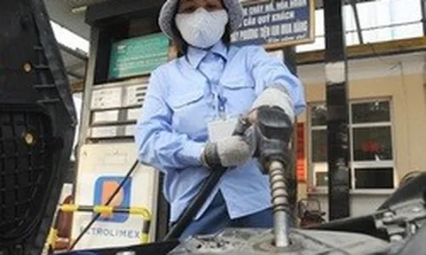 Giá xăng dầu đồng loạt giảm, có mặt hàng giảm hơn 650 đồng/lít