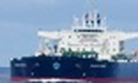 Phát hiện một tàu chở dầu vừa được Iran ‘bật đèn xanh’ đi qua Hormuz: Chở 2 triệu thùng dầu hướng thẳng đến một quốc gia châu Á