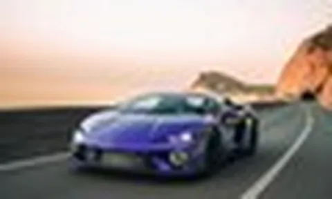 CEO Lamborghini: Siêu xe điện chưa thể thay thế cảm xúc của động cơ xăng