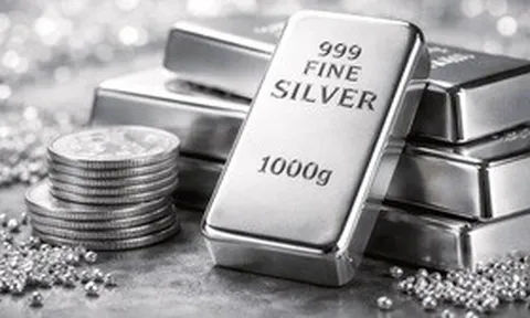 Giá bạc hôm nay (1/6): Tăng, giảm trái chiều