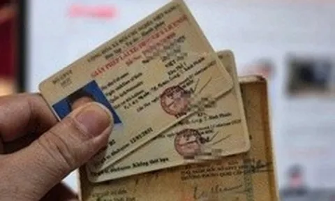 Công an có thông báo quan trọng liên quan giấy phép lái xe, giấy đăng ký xe,.. tất cả người dân cần lưu ý