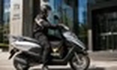 Đi 100 km chỉ tốn 1,88 lít xăng, Honda SCR125 giá rẻ khiến xe điện phổ thông đứng trước áp lực mới