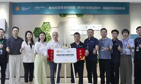 Shell Recharge và SINEXCEL ra mắt phòng thí nghiệm đổi mới sáng tạo chung nhằm thúc đẩy đổi mới công nghệ sạc xe điện