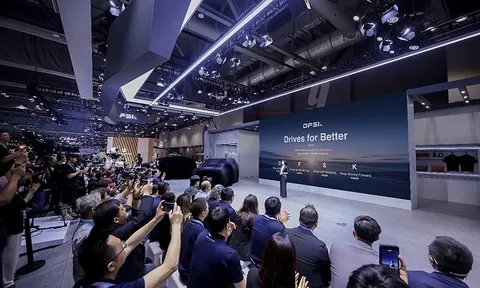 DFSK đẩy nhanh mở rộng toàn cầu với màn ra mắt E5 PLUS phiên bản tay lái bên phải tại Hồng Kông