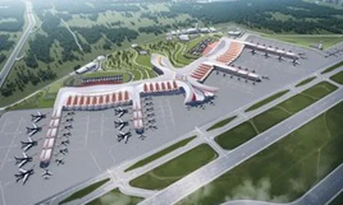 Việt Nam sắp hoàn thành công trình "Phượng Hoàng lửa" do Sun Group đầu tư để đón các nguyên thủ: 33.000 tấn thép dựng kết cấu mái, hơn 9.500 tấm kính đang phủ kín nhà ga