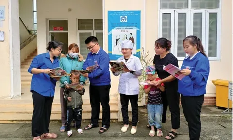 BÍ THƯ ĐOÀN NHIỆT HUYẾT, GƯƠNG MẪU