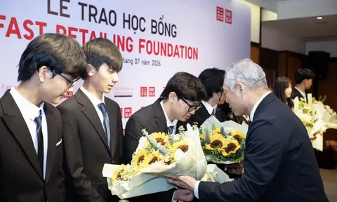 Chín học sinh Việt Nam nhận học bổng toàn phần du học Nhật Bản của Quỹ Fast Retailing
