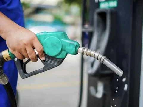 Bộ Công Thương kích hoạt các kịch bản ứng phó biến động xăng dầu