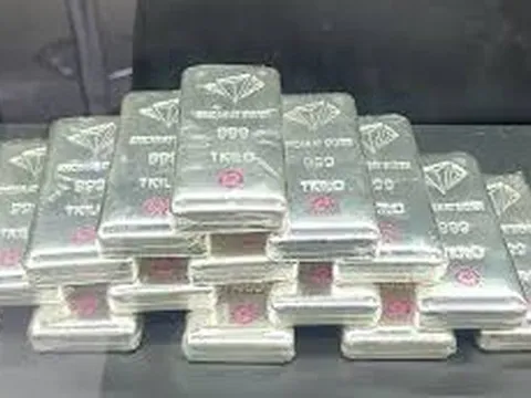 Giá bạc hôm nay 7/3: Chốt tuần tăng nhẹ cả chiều trong nước và thế giới