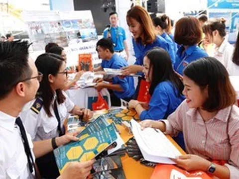 Khơi thông nguồn nhân lực chất lượng cao cho Hà Nội: Gợi mở từ hệ sinh thái hàng không