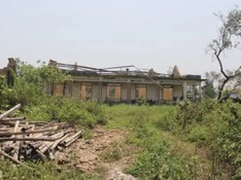 Cận cảnh khu đất vàng bỏ hoang, gây lãng phí tài nguyên, mất mỹ quan đô thị