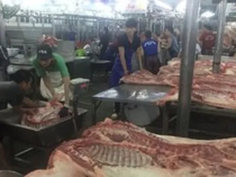 Giá heo hơi hôm nay, 9-4: Chợ đầu mối có giá mới