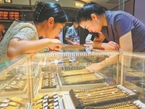 Láng giềng Việt Nam tăng thu mua vàng, tổng giá trị hiện khoảng 9,25 triệu tỷ đồng