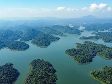Bến En –'nàng công chúa tuyệt sắc vẫn ngủ quên', mỏi mòn chờ nhà đầu tư đánh thức