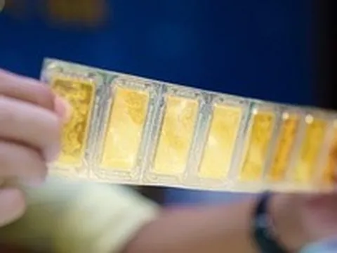 Nếu 11 đơn vị được cấp phép nhập khẩu, sản xuất vàng miếng, giá vàng trong nước có giảm mạnh?