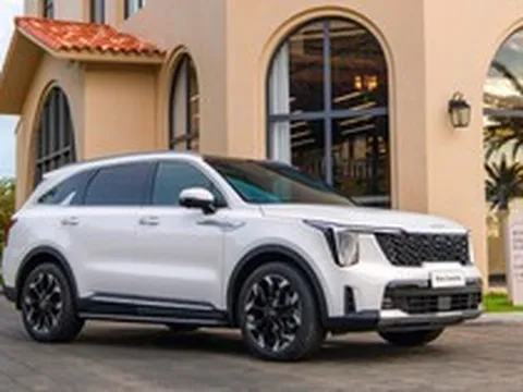 Loạt xe Kia giảm giá hàng chục triệu đồng, có mẫu rẻ hơn cả xe hạng A