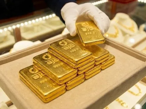 Giá vàng chiều nay (23/4): Giá vàng thế giới trải qua nhiều đợt rung chấn, trong nước đi ngang