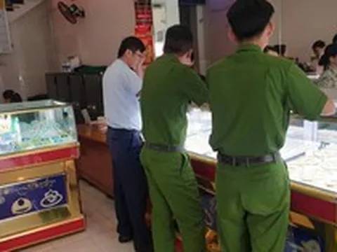 Kiểm tra hàng loạt tiệm vàng ở TPHCM, nhiều cơ sở bị xử phạt