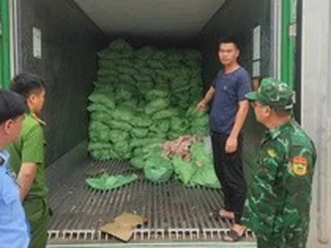 Kiểm tra bất ngờ một loạt tiểu thương: Tịch thu hàng nghìn tấn sản phẩm sai phạm, có người bị phạt 125 triệu đồng