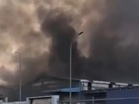 Cháy lớn tại khu công nghiệp Giang Điền, Đồng Nai