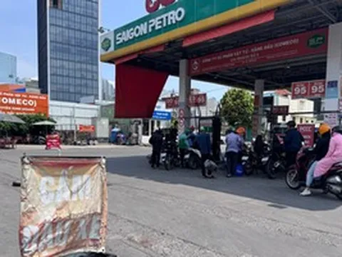 Bán lẻ xăng dầu muốn cộng đủ chi phí vào giá bán