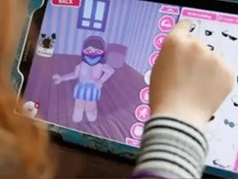 Cảnh giác bẫy lừa đảo qua game, dụ tải phần mềm độc hại, chuyển tiền đặt cọc