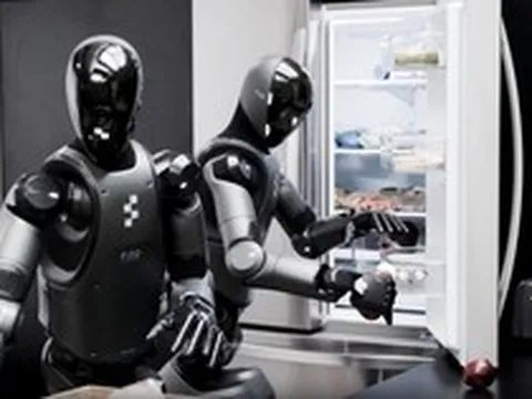 Công ty Mỹ tăng tốc sản xuất robot hình người chưa từng có, tham vọng đưa AI bước ra thế giới thực