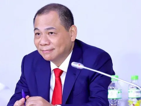 Tỷ phú Phạm Nhật Vượng lại lập kỷ lục; 'vua thép' tự tin về thép ray đường sắt