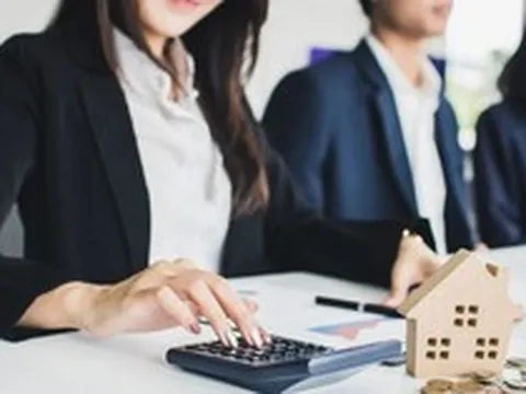 Vị Chủ tịch trở lại “ghế nóng” sau 7 năm, lương bình quân nhân viên một ngân hàng Việt liền tăng thêm 15 triệu/tháng