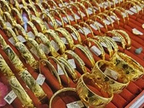 Tối 11-5, giá vàng miếng SJC, vàng nhẫn rớt mạnh theo thế giới