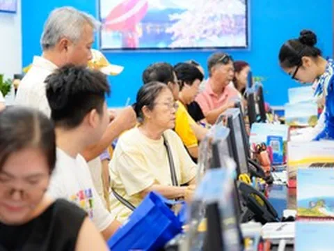 Du lịch dịp hè bắt đầu sôi động
