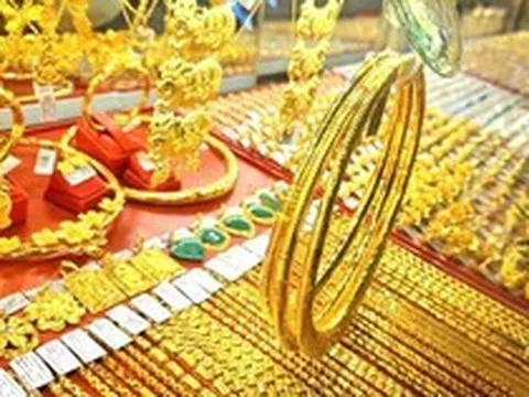 Giá vàng SJC, vàng nhẫn trơn chiều 15/5: Tiếp tục giảm, mất tới 1,5 triệu đồng/lượng