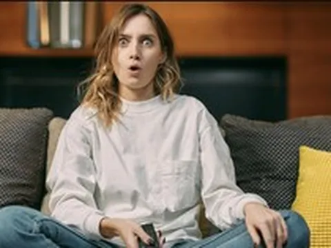 Kịch bản "ác mộng" cho các hãng TV truyền thống: Khi cấu hình bị "bình dân hóa", AI mới là kẻ nắm giữ quyền lực thật sự?