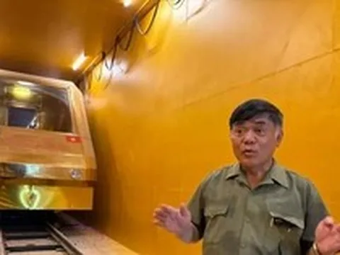 Tàu điện dát vàng thử nghiệm chạy ngầm tại Hà Nội